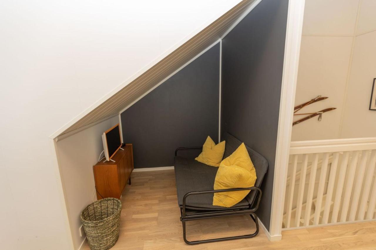 Four Bedroom Holiday Cottage In Sirdal Tjorhom Buitenkant foto